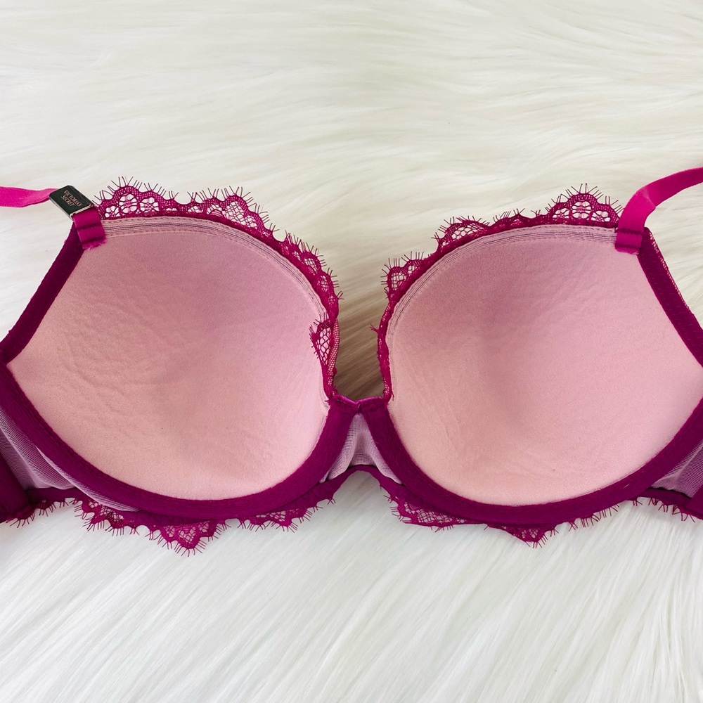 32D/S Victoria’s Secret Lined Demi Bra & Thong Set - Picture 7 of 13